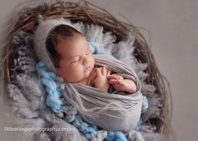 How to soothe a crying baby by a Gold Coast baby photographer